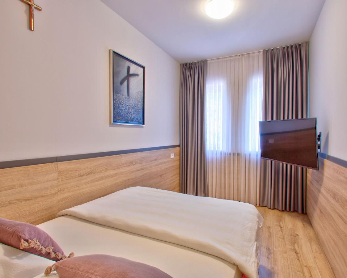 Hotel Dompes Mostar Ngoại thất bức ảnh